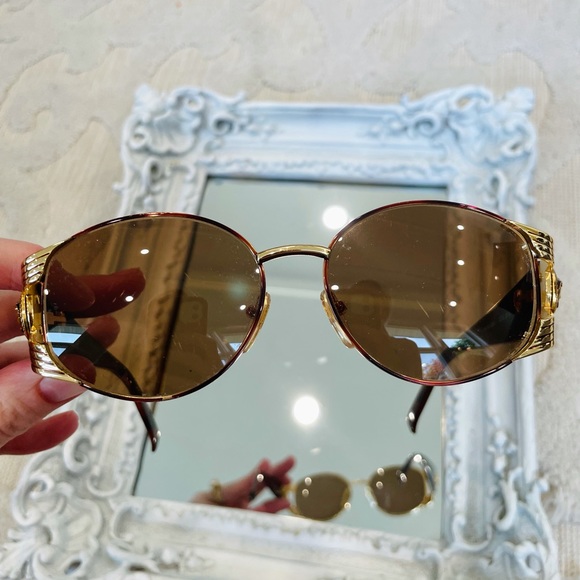 AUTHENTIC VERSACE Vintage Logo Dress Sunglasses MONOGRAM Medusa Glasses and Case - Picture 12 of 15